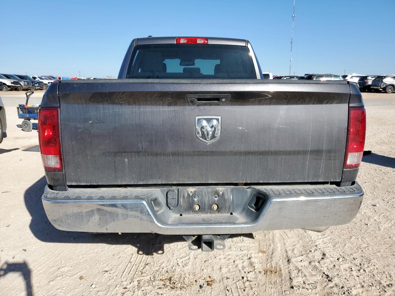 2018 Ram 1500 St VIN: 1C6RR6FG2JS277704 Lot: 91176975