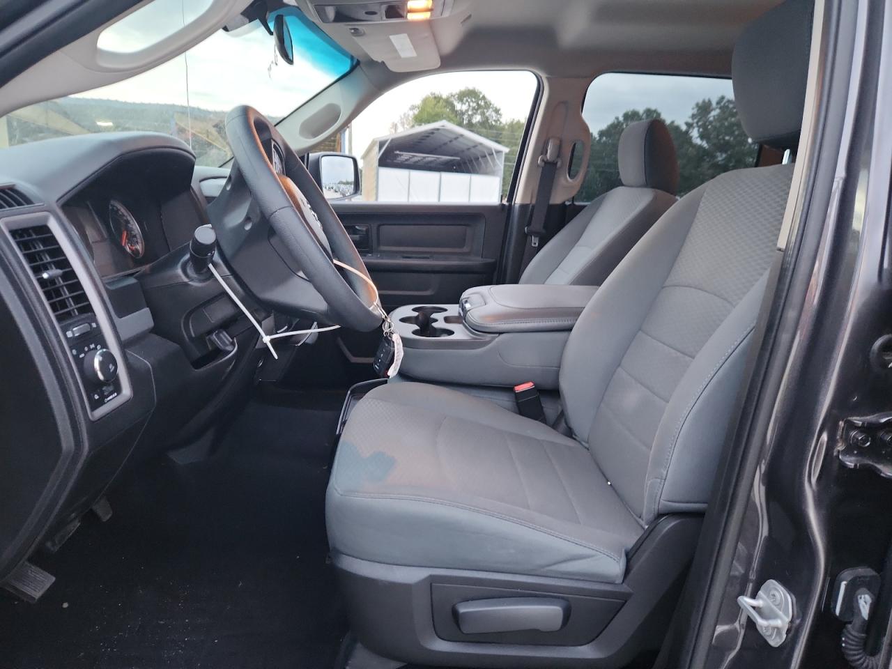 2018 Ram 1500 St VIN: 1C6RR6KGXJS347813 Lot: 82215125