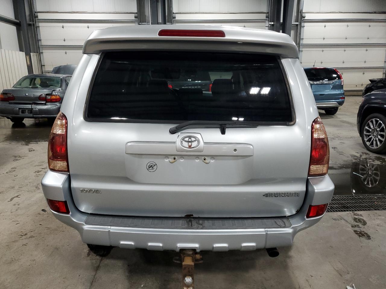 2005 Toyota 4Runner Sr5 VIN: JTEBU14R550068938 Lot: 84626075
