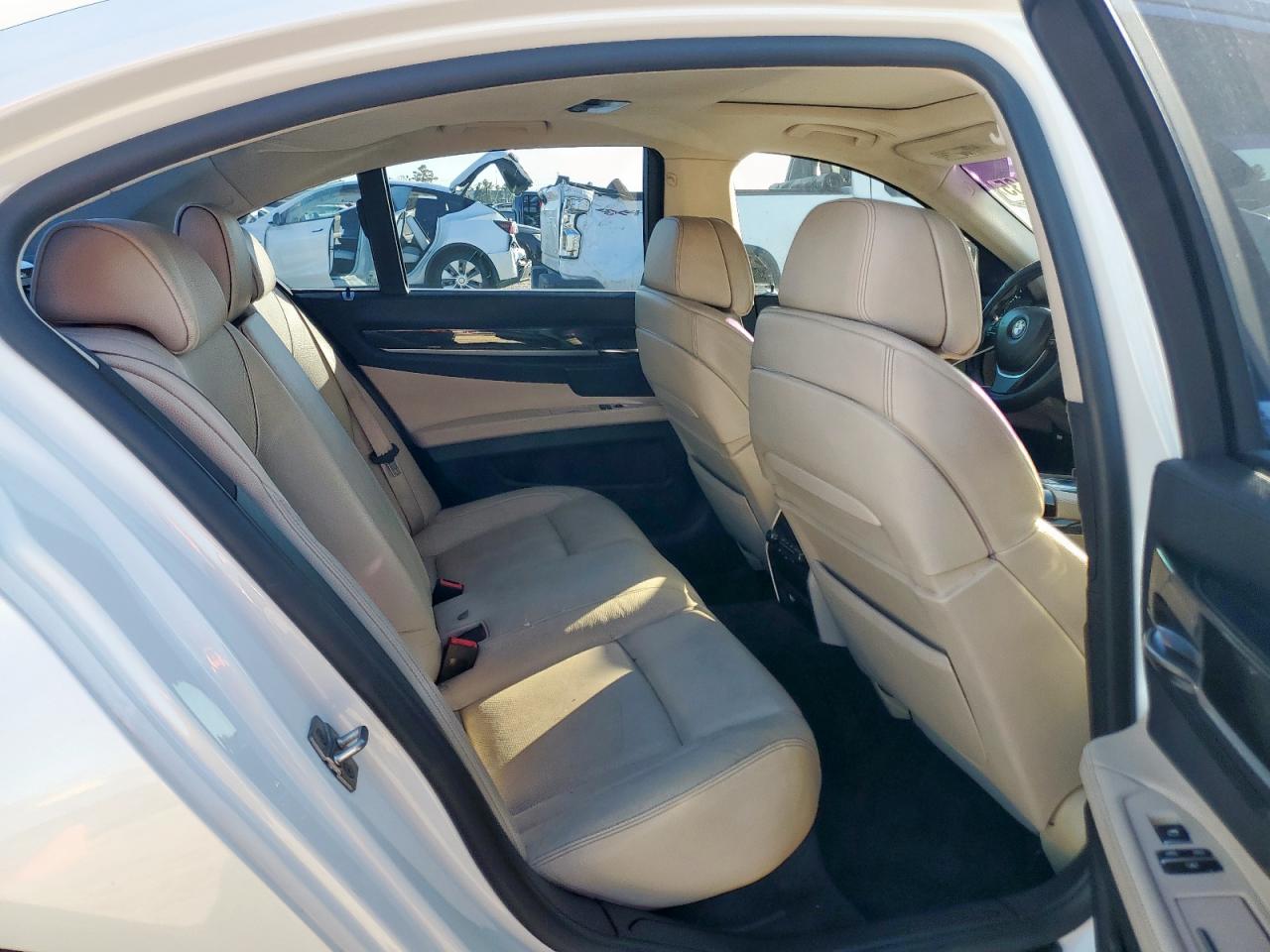 2012 BMW 740 I VIN: WBAKA4C50CC613885 Lot: 90616135