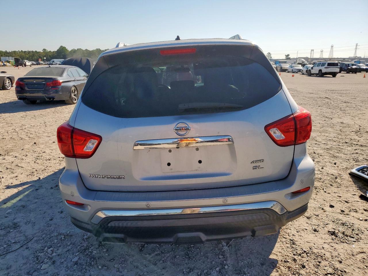 2018 Nissan Pathfinder S VIN: 5N1DR2MM0JC621718 Lot: 85914545