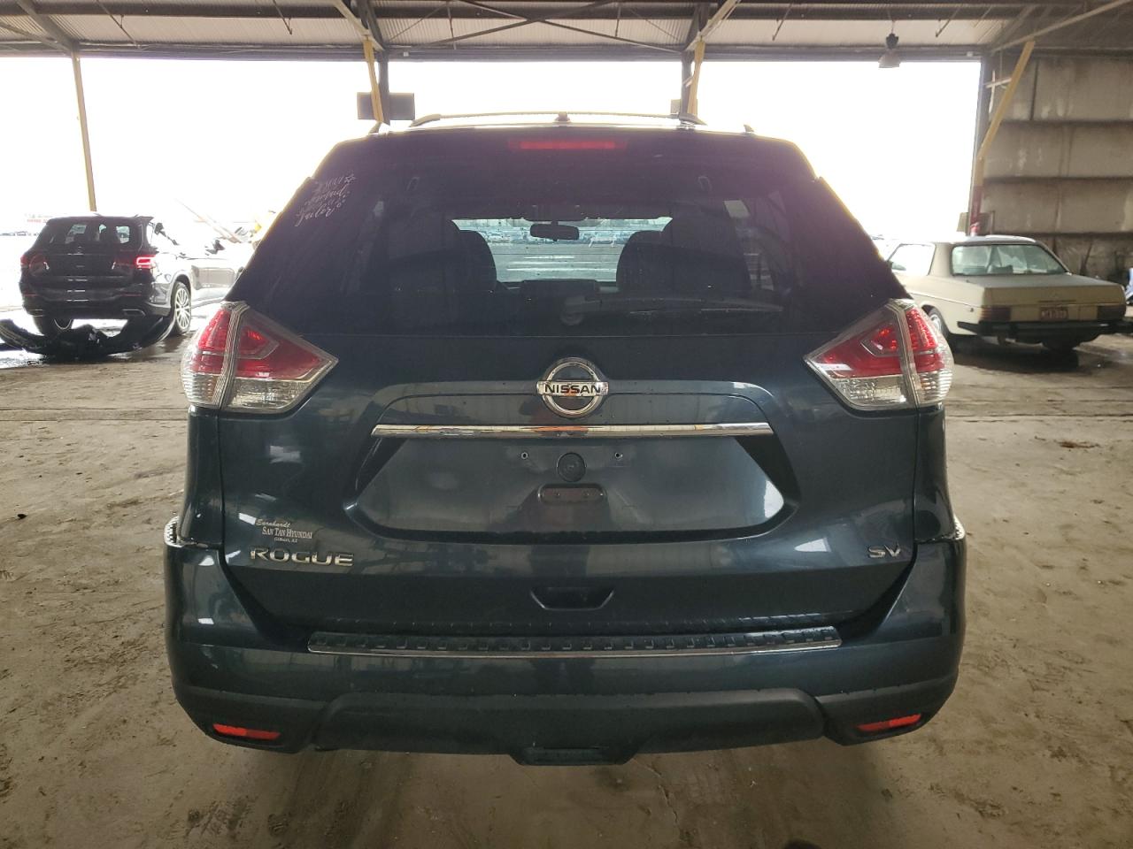 2016 Nissan Rogue S VIN: KNMAT2MT6GP618808 Lot: 86185415