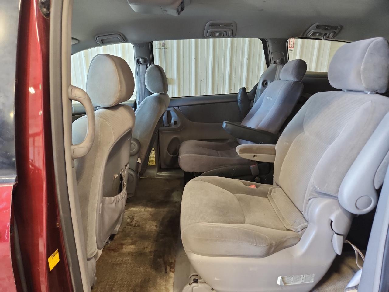 2004 Toyota Sienna Ce VIN: 5TDZA23C44S210240 Lot: 90342725