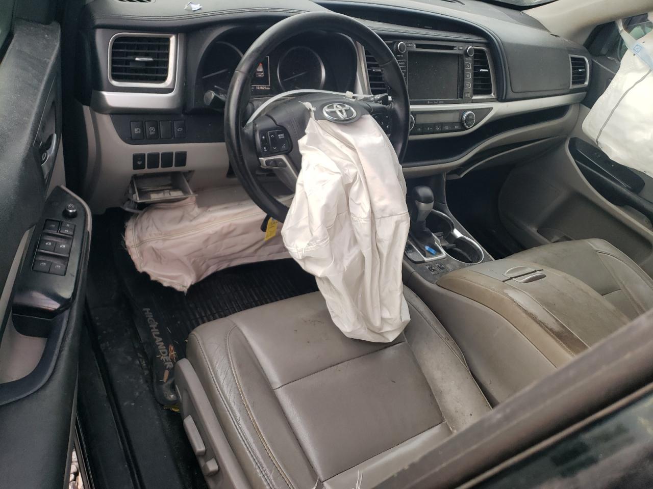 2018 Toyota Highlander Se VIN: 5TDJZRFH6JS486422 Lot: 87083685