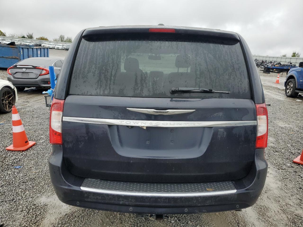 2011 Chrysler Town & Country Touring VIN: 2A4RR5DGXBR713881 Lot: 90097825