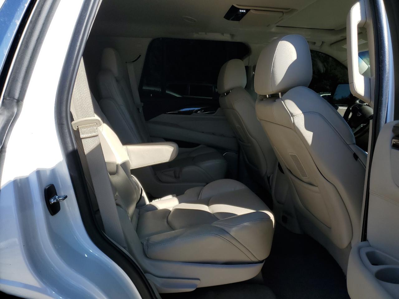 2017 Cadillac Escalade Luxury VIN: 1GYS4BKJ5HR309396 Lot: 86686715