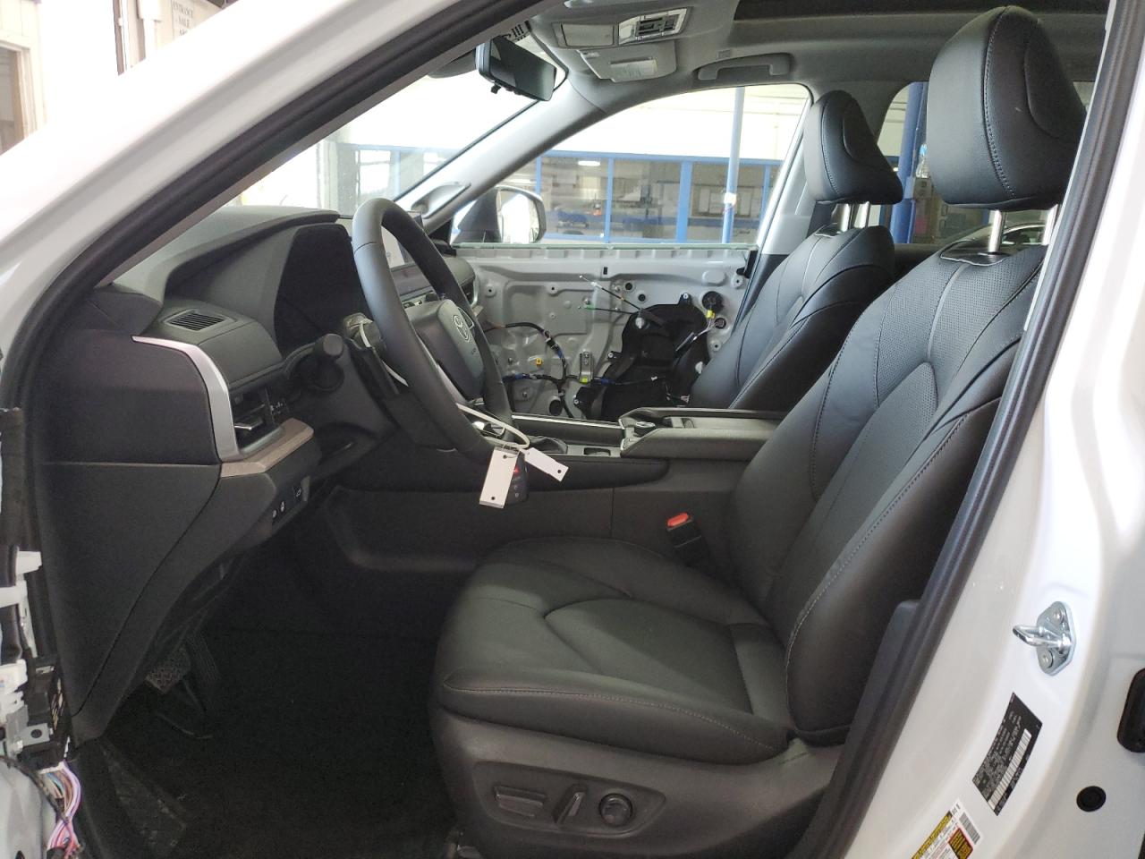 2026 Toyota Grand Highlander Le VIN: 5TDAAAB53TS105309 Lot: 86803445