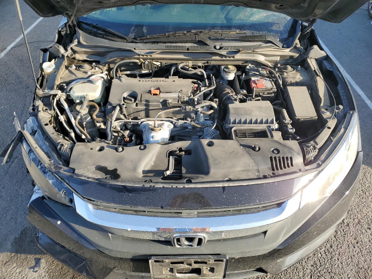 2018 Honda Civic Lx VIN: 2HGFC2F54JH558299 Lot: 85361025
