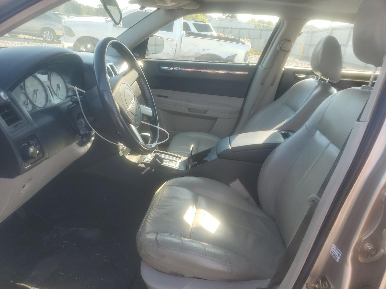 2006 Chrysler 300 Touring VIN: 2C3KA53G16H225242 Lot: 82279605