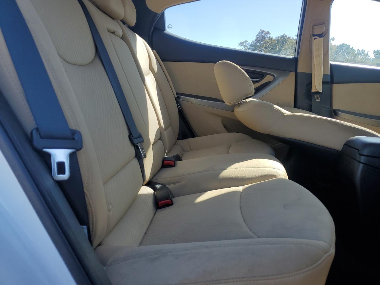 2012 Hyundai Elantra Gls VIN: 5NPDH4AE4CH144427 Lot: 85698945