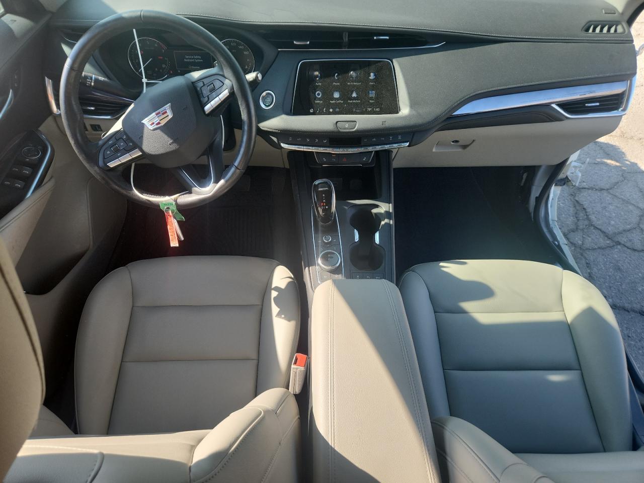 2021 Cadillac Xt4 Luxury VIN: 1GYAZAR46MF033829 Lot: 82772905