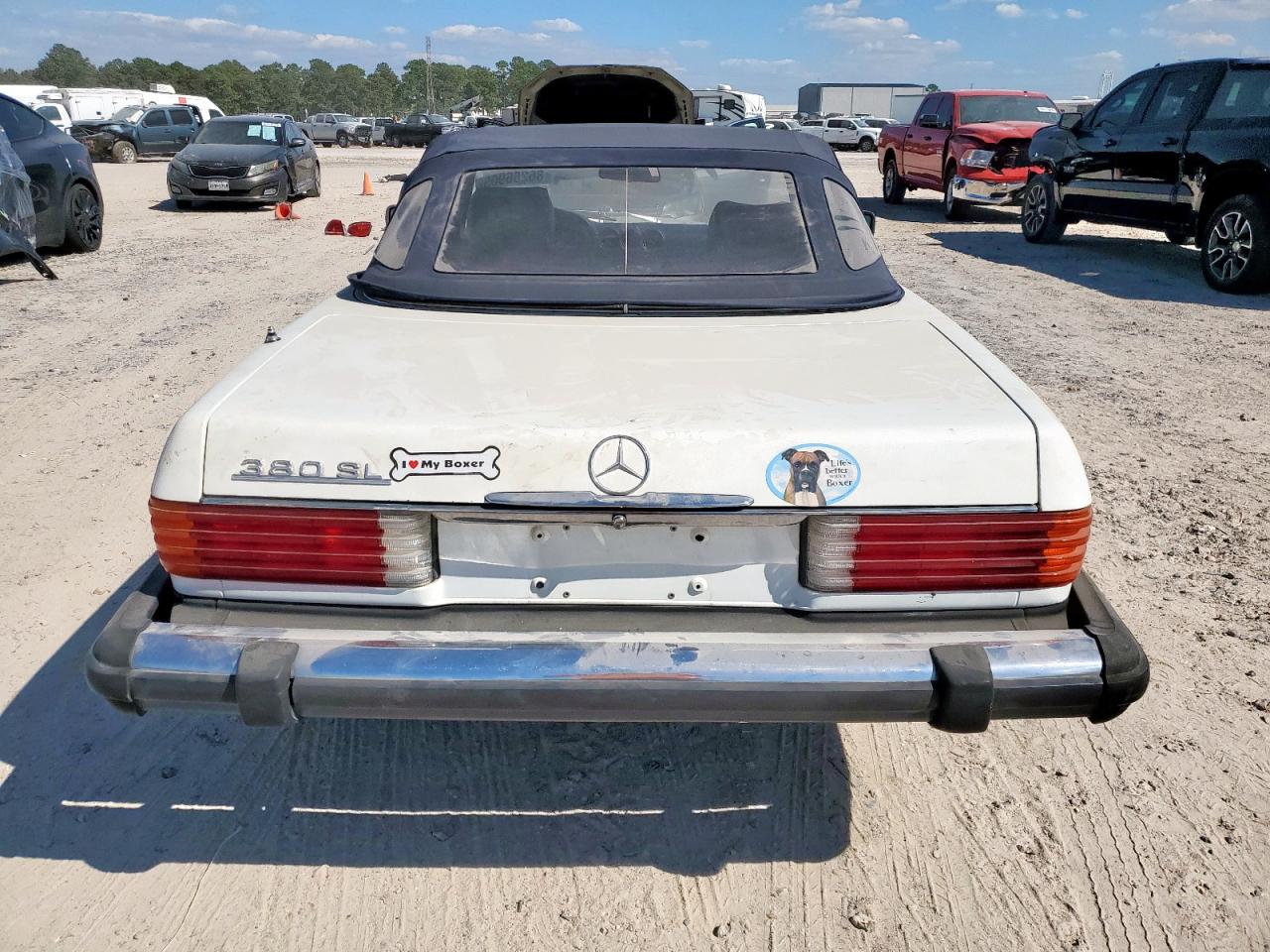 1982 Mercedes-Benz 380 Sl VIN: WDBBA45A4CB008561 Lot: 86286905