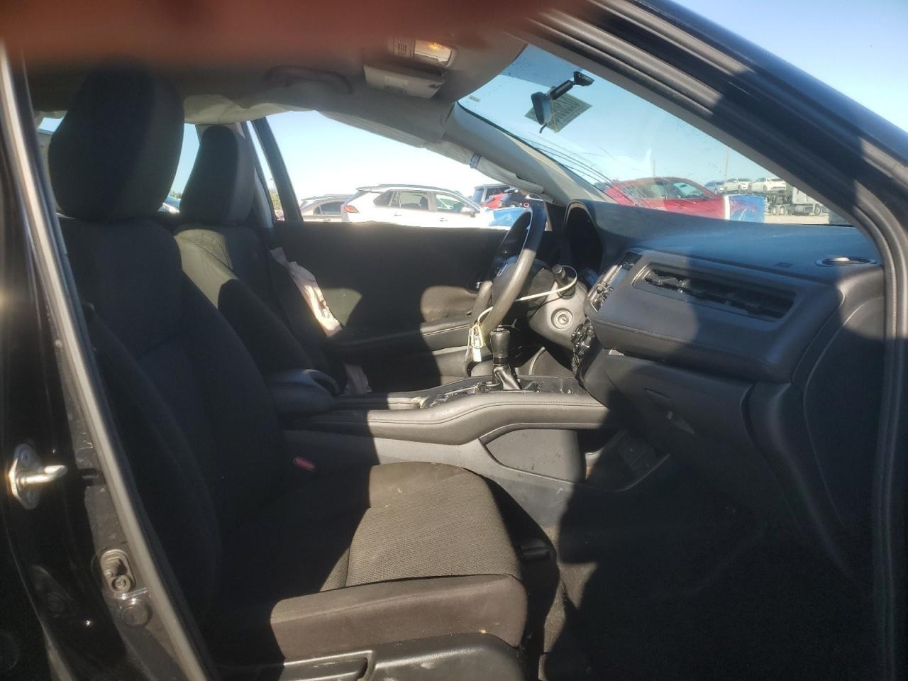 2017 Honda Hr-V Lx VIN: 3CZRU5G31HM726543 Lot: 82309785