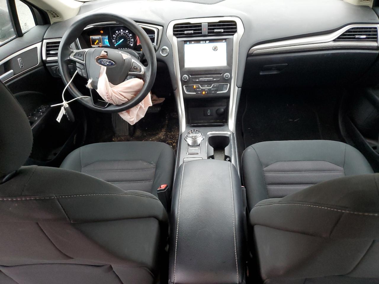 2017 Ford Fusion Se VIN: 3FA6P0H76HR147092 Lot: 82734985