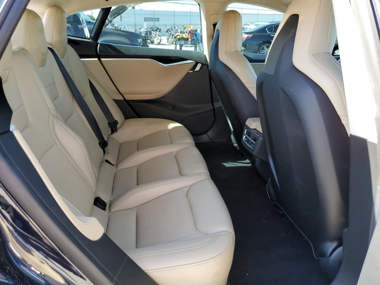 2014 Tesla Model S VIN: 5YJSA1H26EFP62758 Lot: 87243555