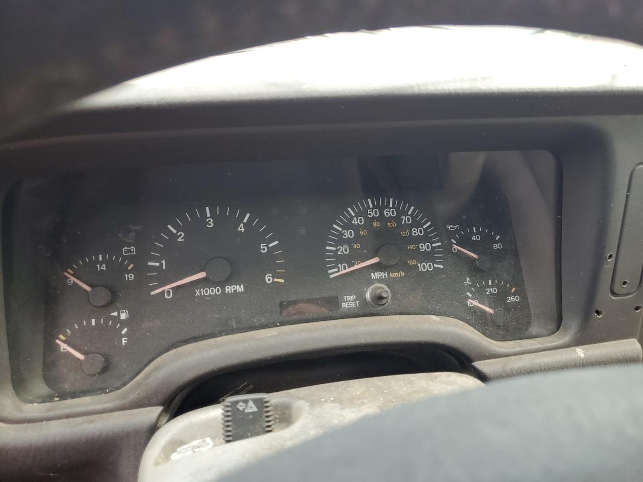 2001 Jeep Cherokee Classic VIN: 1J4FF58SX1L532118 Lot: 82279675