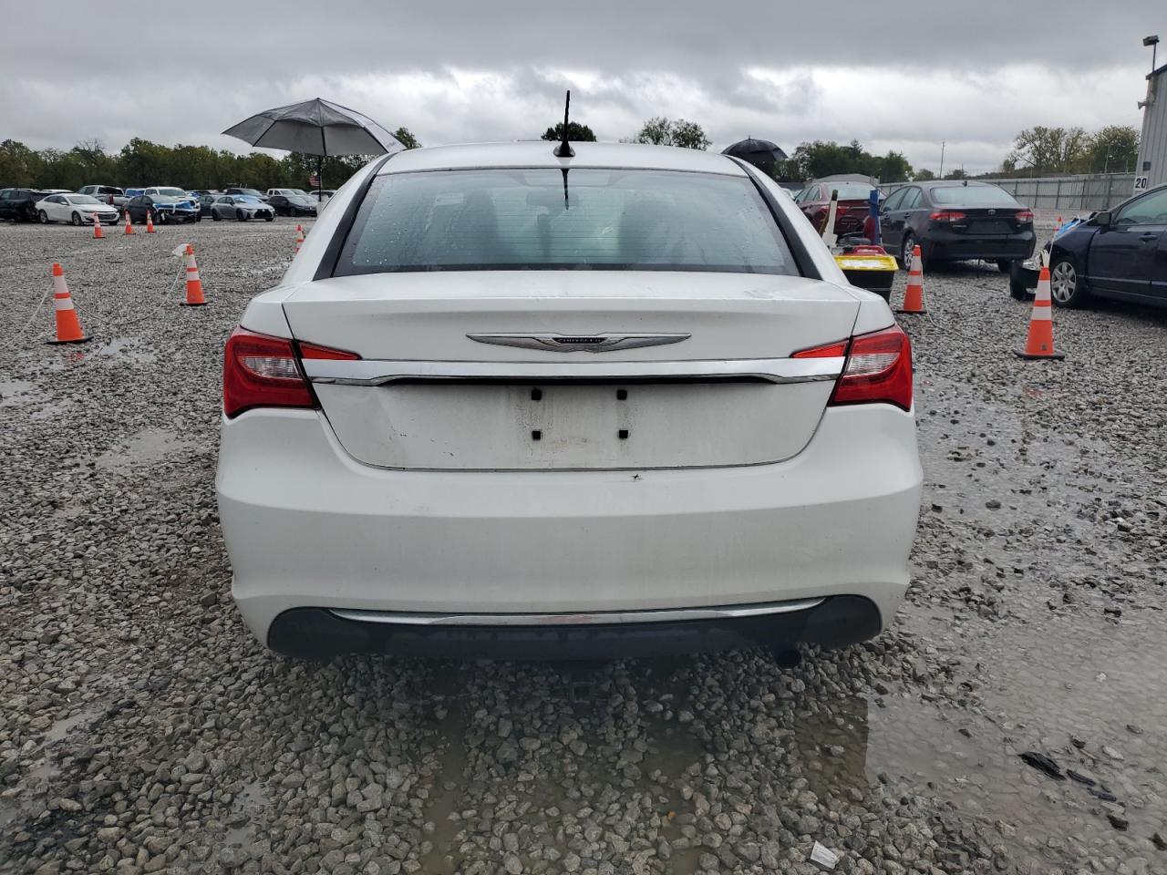 2013 Chrysler 200 Touring VIN: 1C3CCBBB1DN768372 Lot: 82321105