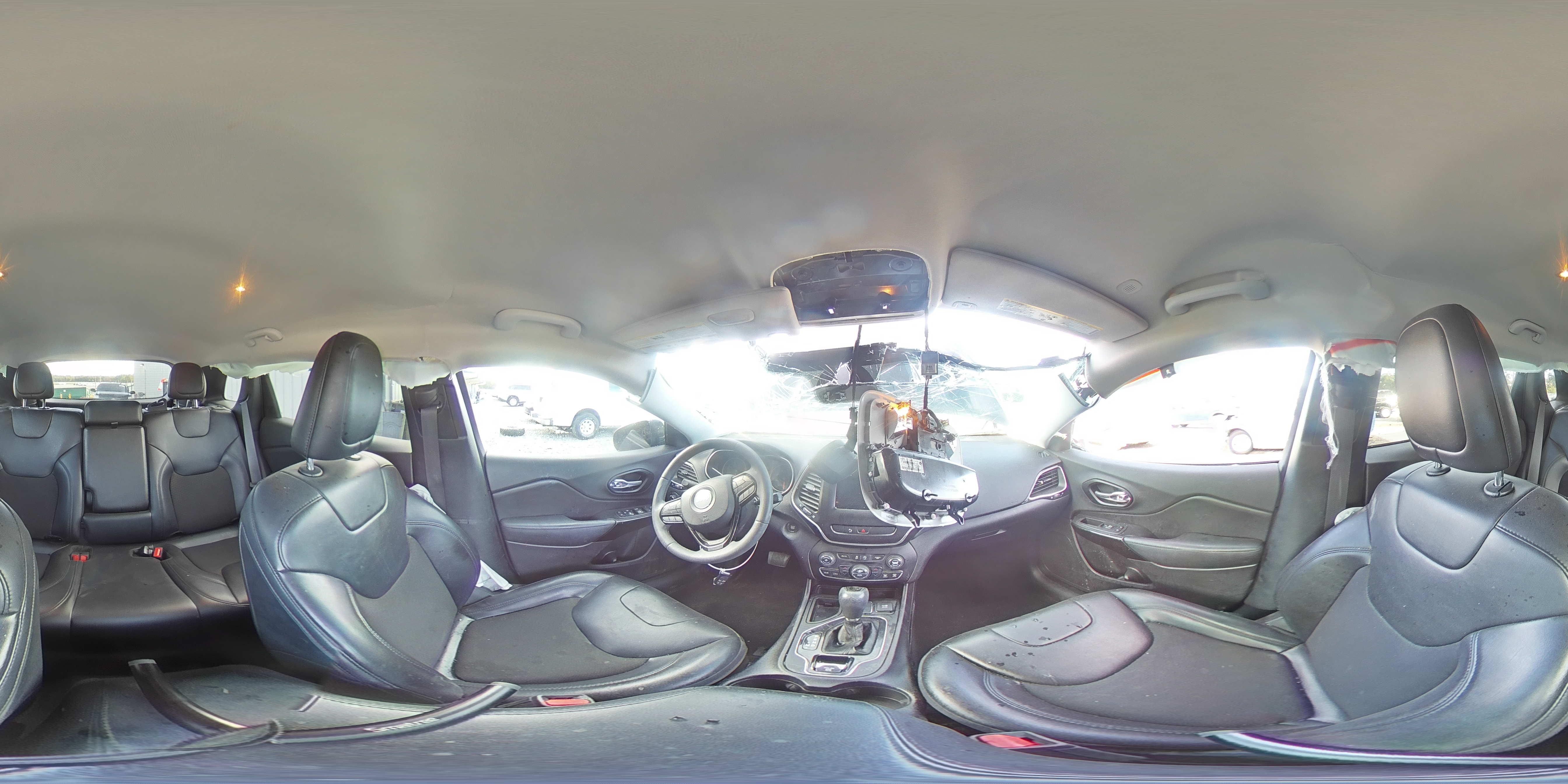 2020 Jeep Cherokee Latitude Plus VIN: 1C4PJLLB8LD645440 Lot: 84947125