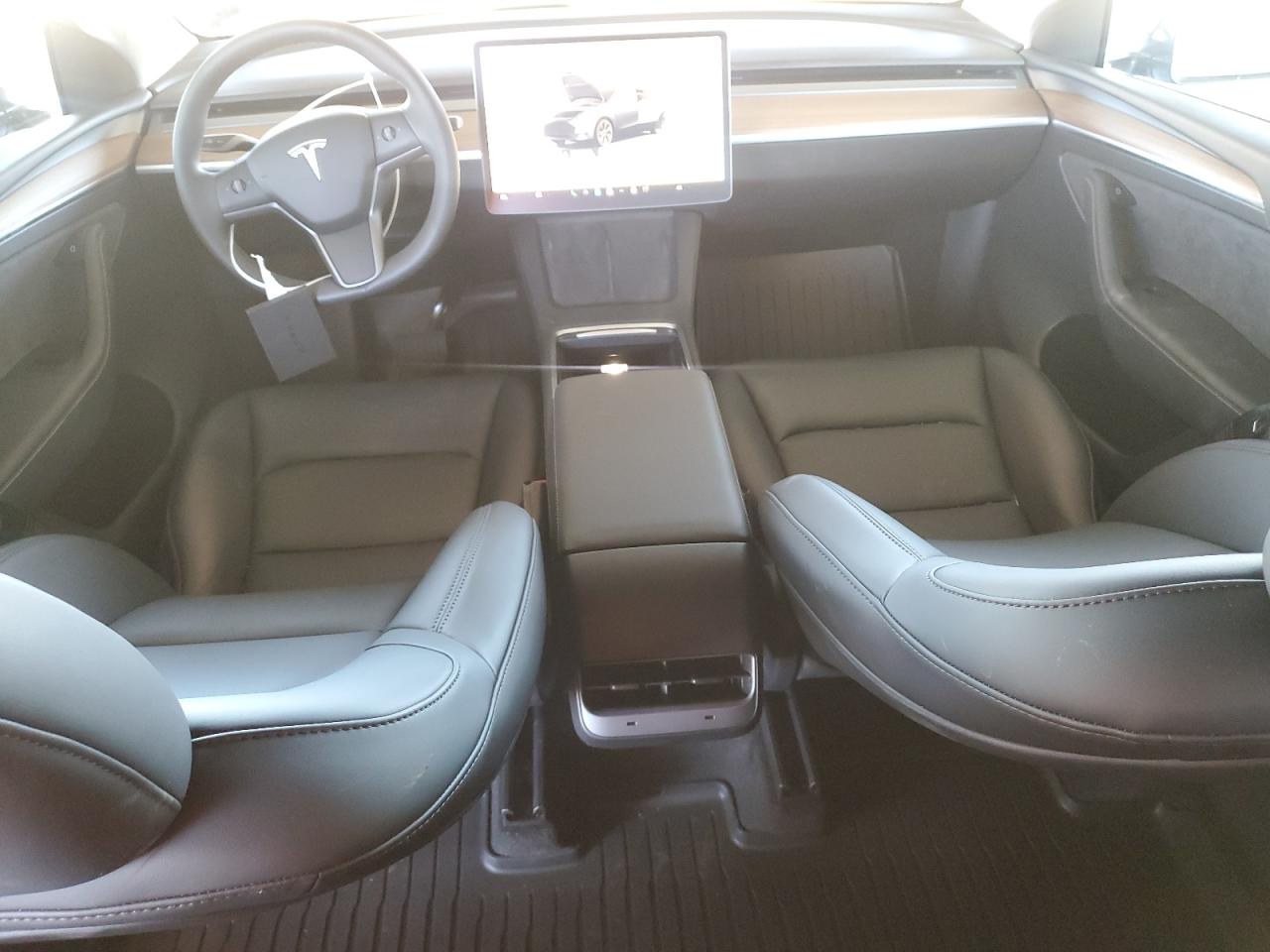 2025 Tesla Model Y VIN: 7SAYGDED5SF259138 Lot: 82620725