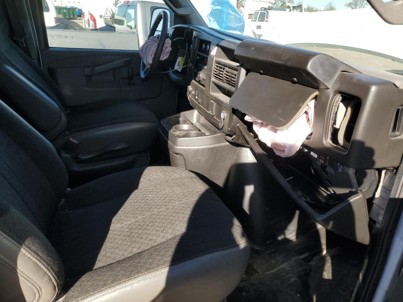 2022 Chevrolet Express G2500 VIN: 1GCWGAF76N1211849 Lot: 85891485