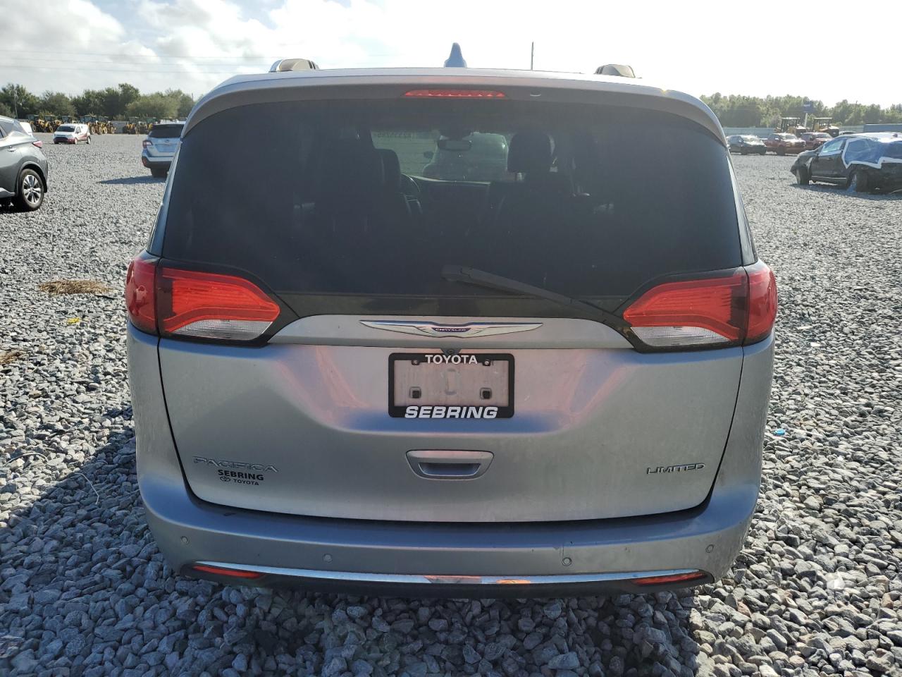 2018 Chrysler Pacifica Limited VIN: 2C4RC1GG3JR245955 Lot: 82335285