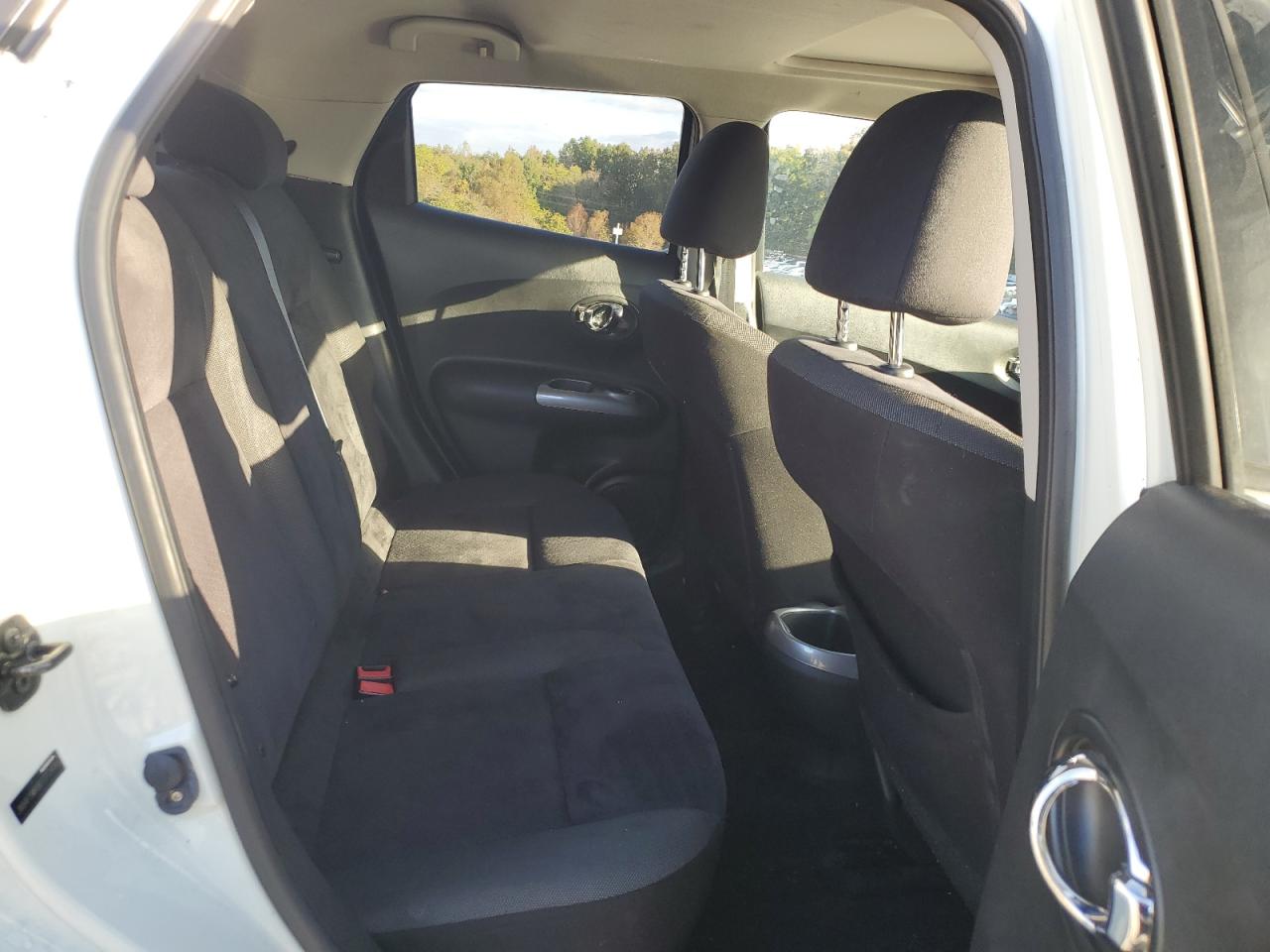2011 Nissan Juke S VIN: JN8AF5MR8BT013495 Lot: 82292495