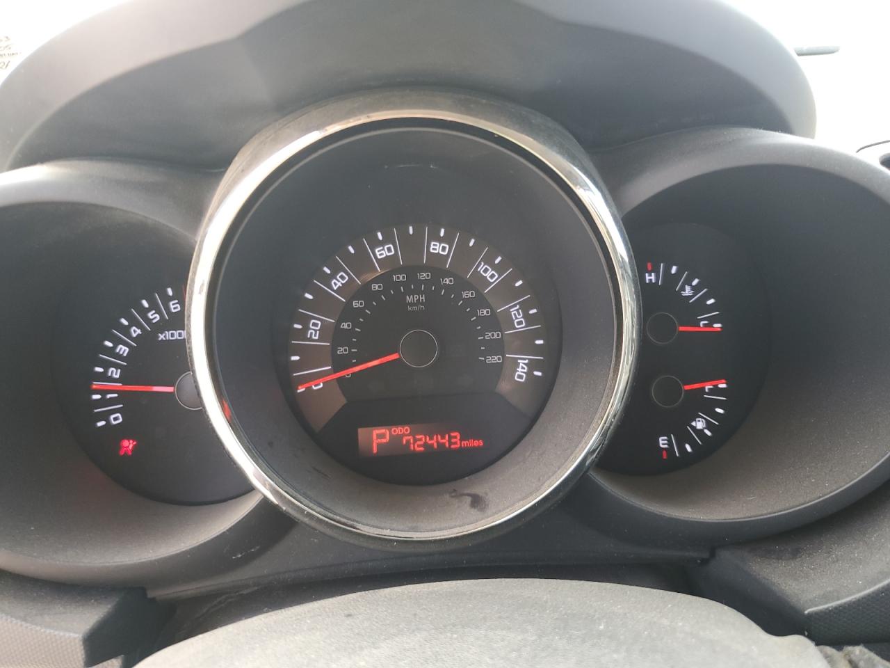 2011 Kia Soul + VIN: KNDJT2A27B7251163 Lot: 86473375