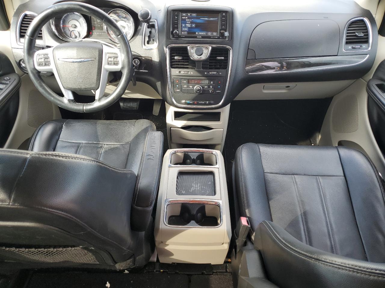 2013 Chrysler Town & Country Touring VIN: 2C4RC1BG1DR696233 Lot: 84591815