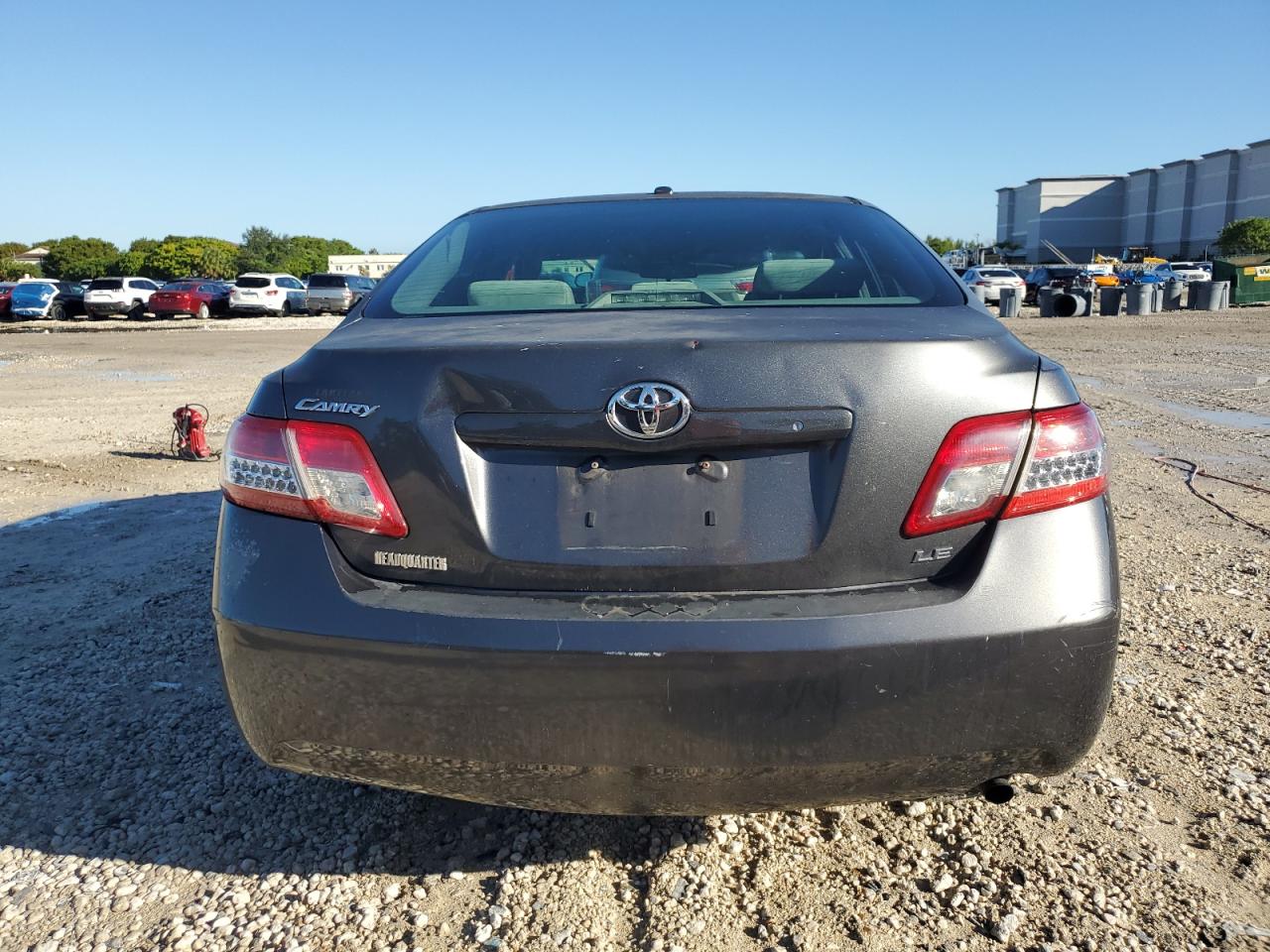 2010 Toyota Camry Base VIN: 4T1BF3EK5AU072692 Lot: 82439405