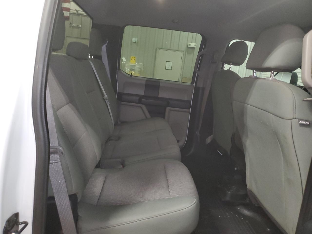 2018 Ford F250 Super Duty Utility / Service Truck VIN: 1FT7W2BTXJEB40870 Lot: 87249865