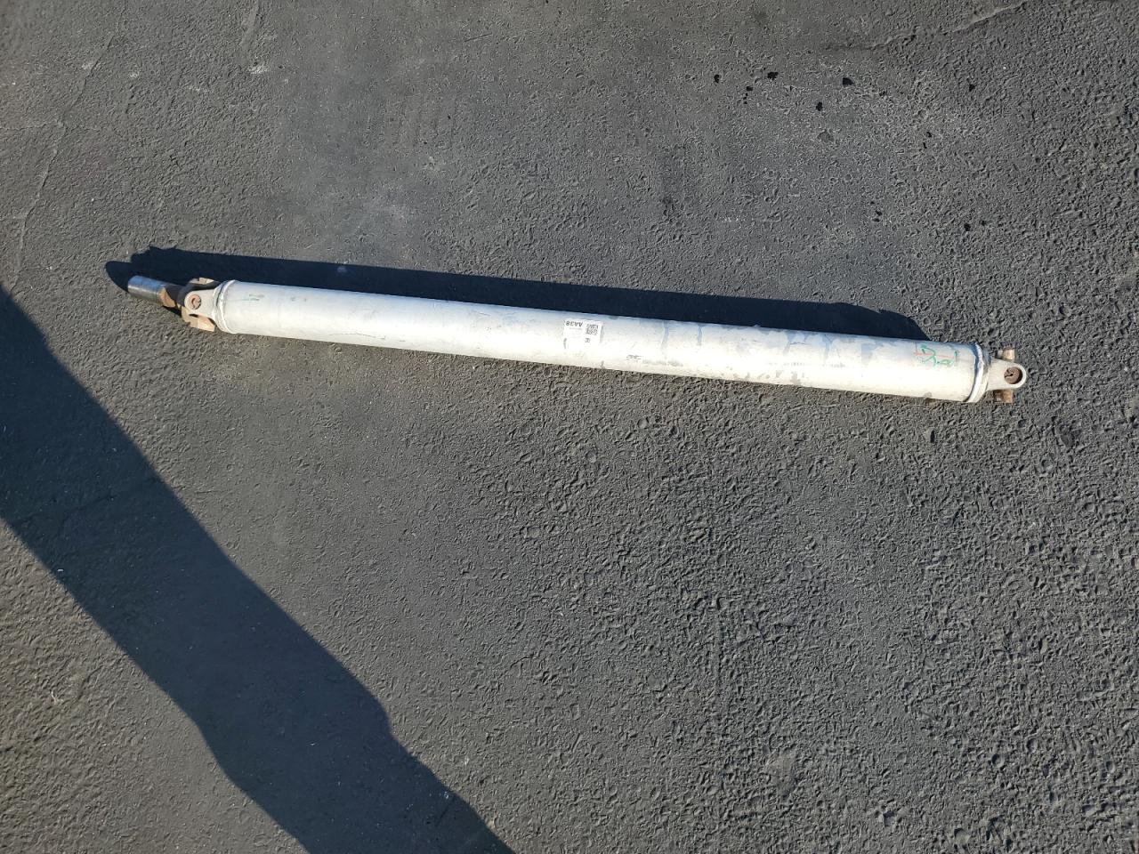 2016 Chevrolet Silverado K1500 VIN: 1GCNKNEH2GZ181734 Lot: 85404575