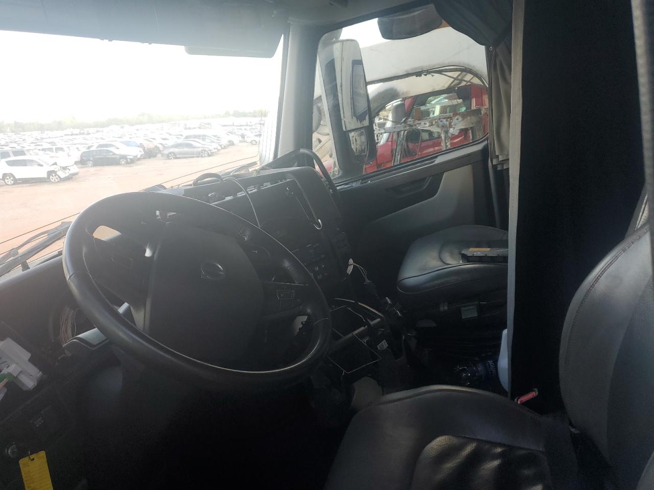 2024 Volvo Vn Vnl - Semi Truck VIN: 4V4NC9EJ5RN654175 Lot: 84610795