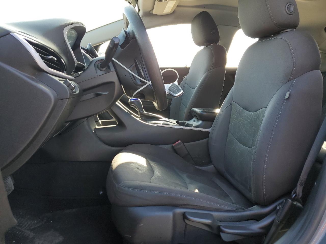 2018 Chevrolet Volt Lt VIN: 1G1RC6S53JU111381 Lot: 70136425