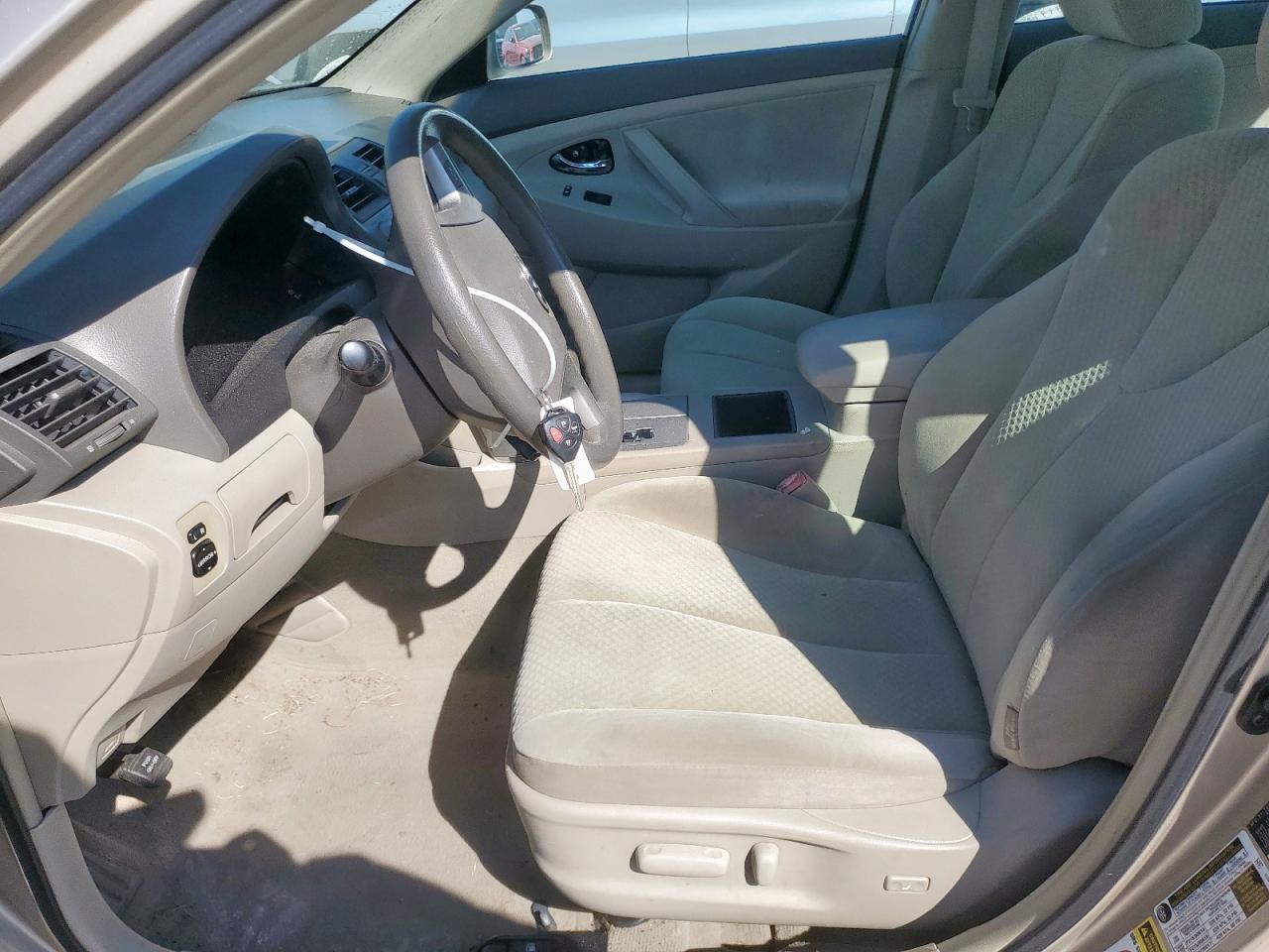 2009 Toyota Camry Base VIN: 4T1BE46K49U870667 Lot: 84065385