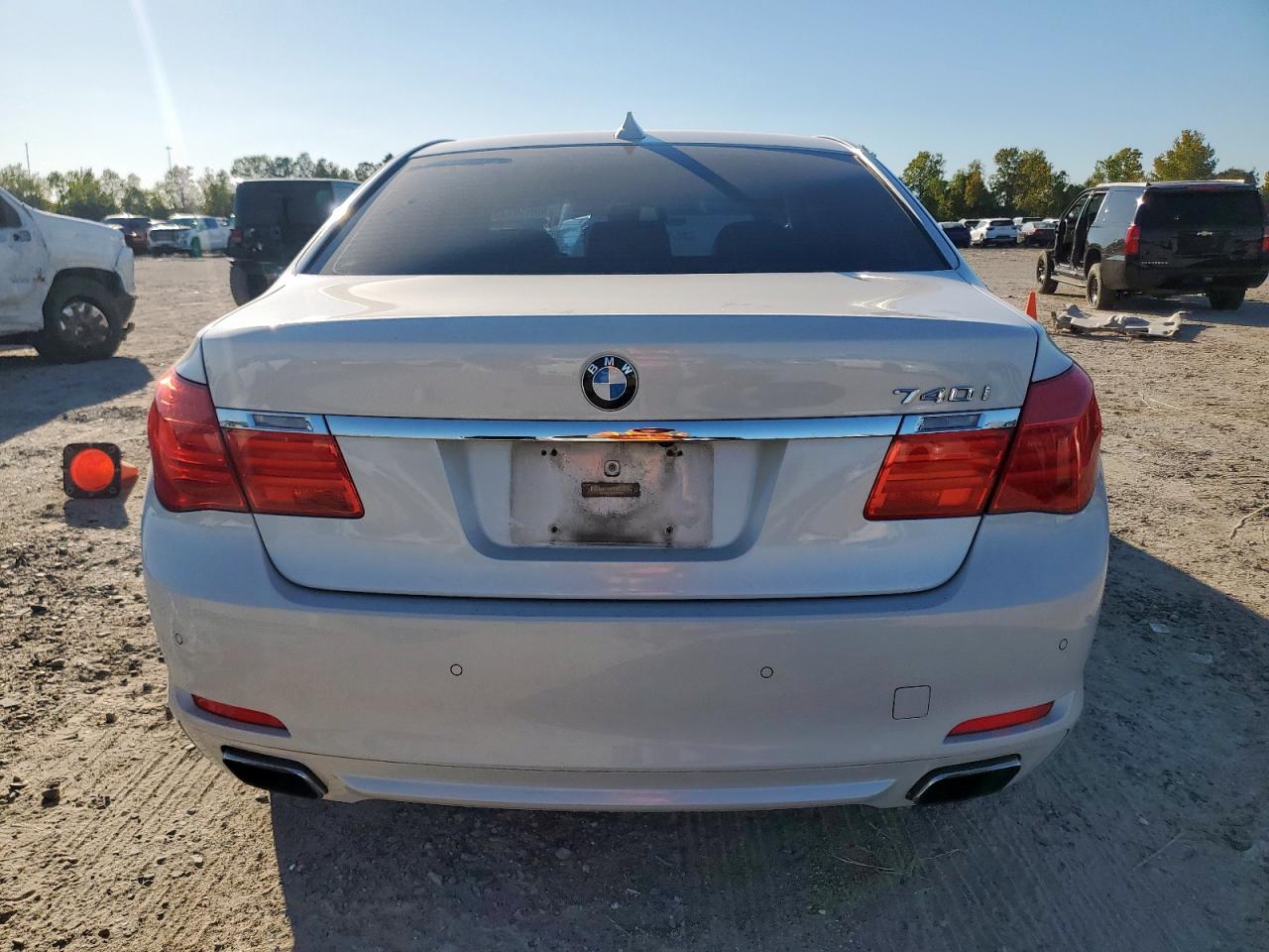 2012 BMW 740 I VIN: WBAKA4C50CC613885 Lot: 90616135