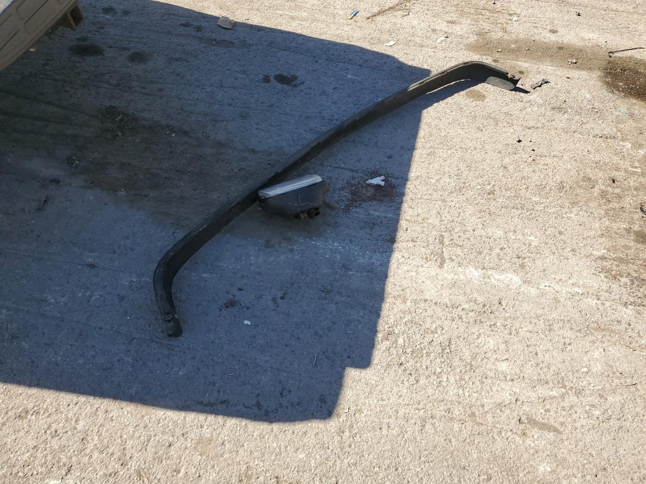 2005 Chevrolet Silverado K1500 VIN: 2GCEK13T551235906 Lot: 84962985