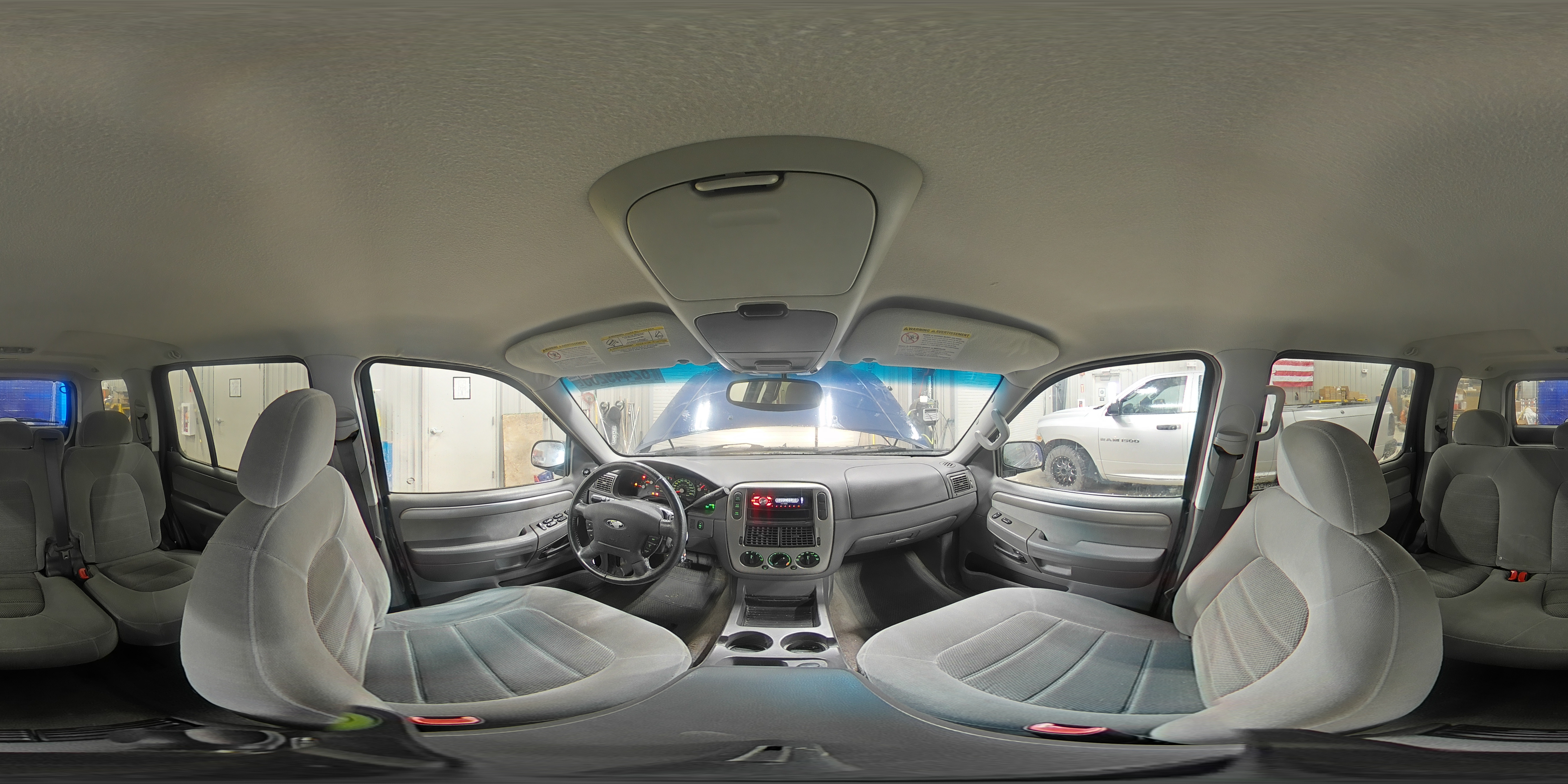 2004 Ford Explorer Xlt VIN: 1FMZU73W24ZA67295 Lot: 82449255