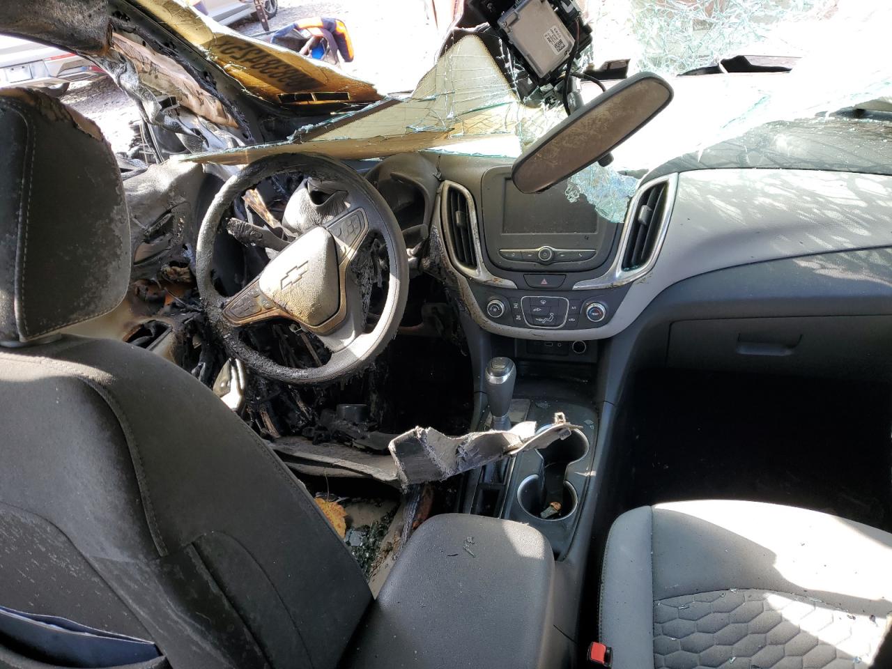 2020 Chevrolet Equinox Ls VIN: 3GNAXHEV2LS640024 Lot: 89838425