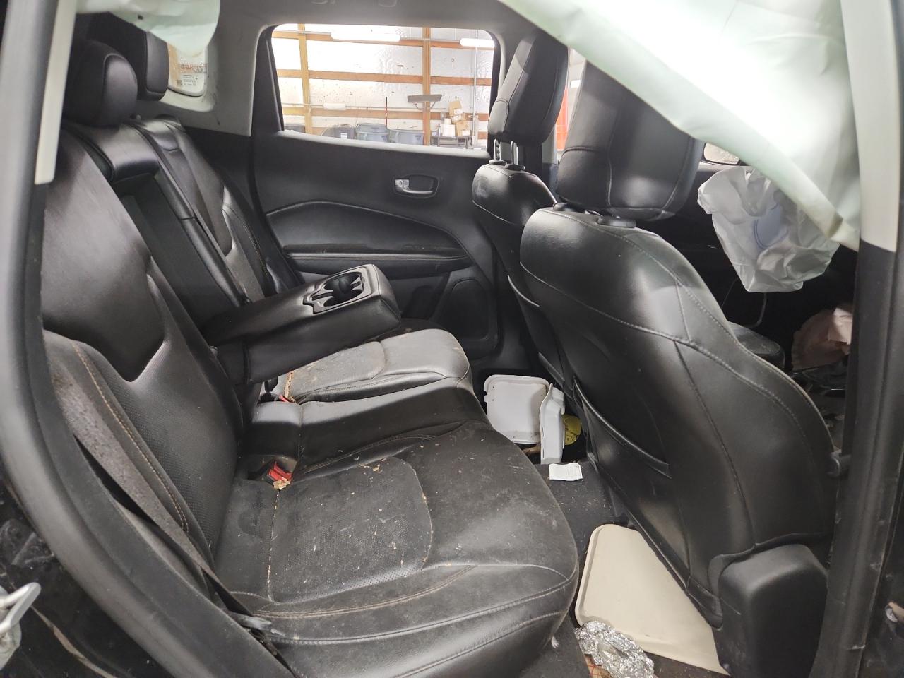 2018 Jeep Compass Limited VIN: 3C4NJDCB6JT333329 Lot: 81697655