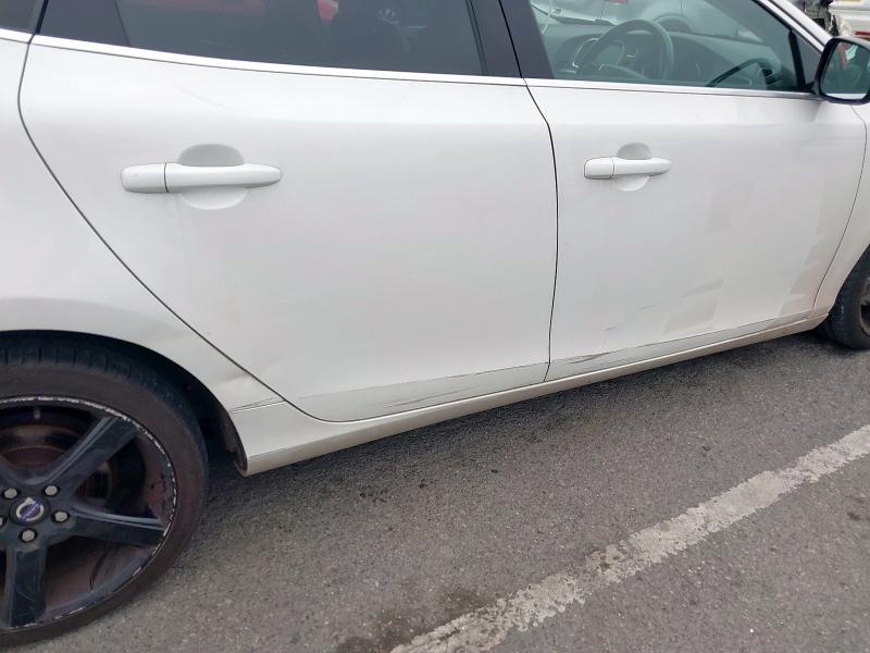 2014 VOLVO V40 D3 SE LUX NAV 5DR GEARTRONIC