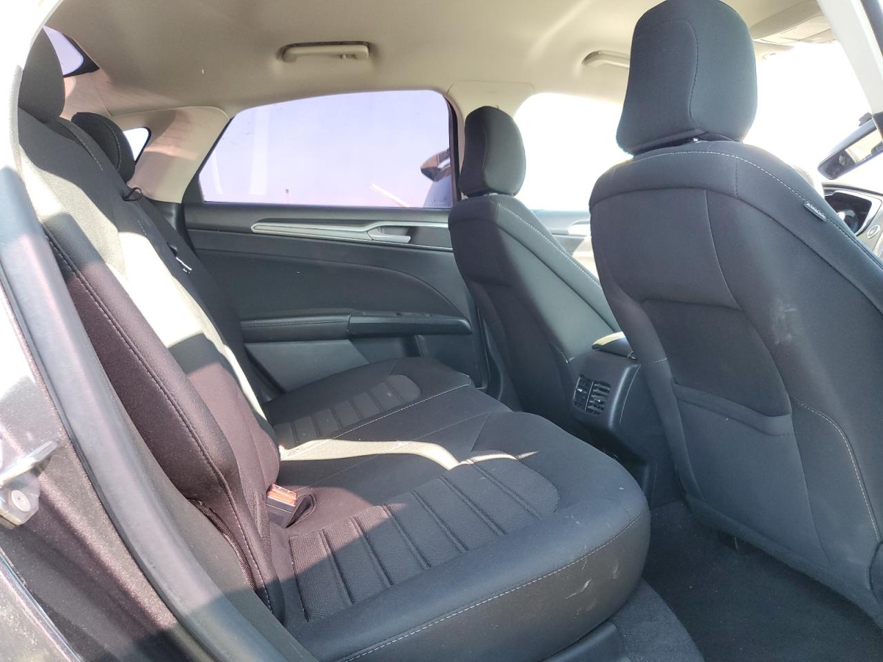 2020 Ford Fusion Se VIN: 3FA6P0HD9LR231213 Lot: 85543265