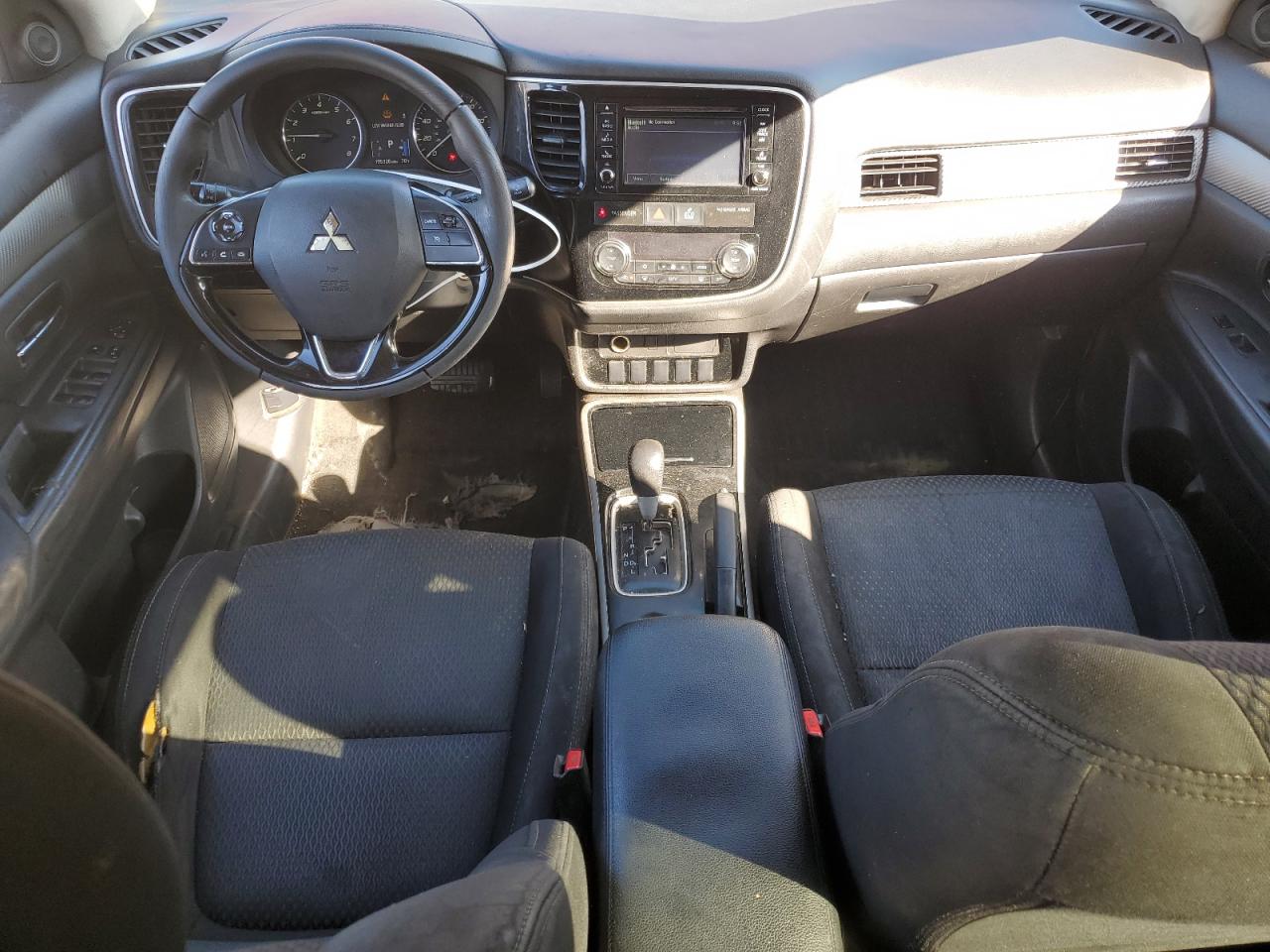 2017 Mitsubishi Outlander Es VIN: JA4AD2A33HZ051555 Lot: 81978455