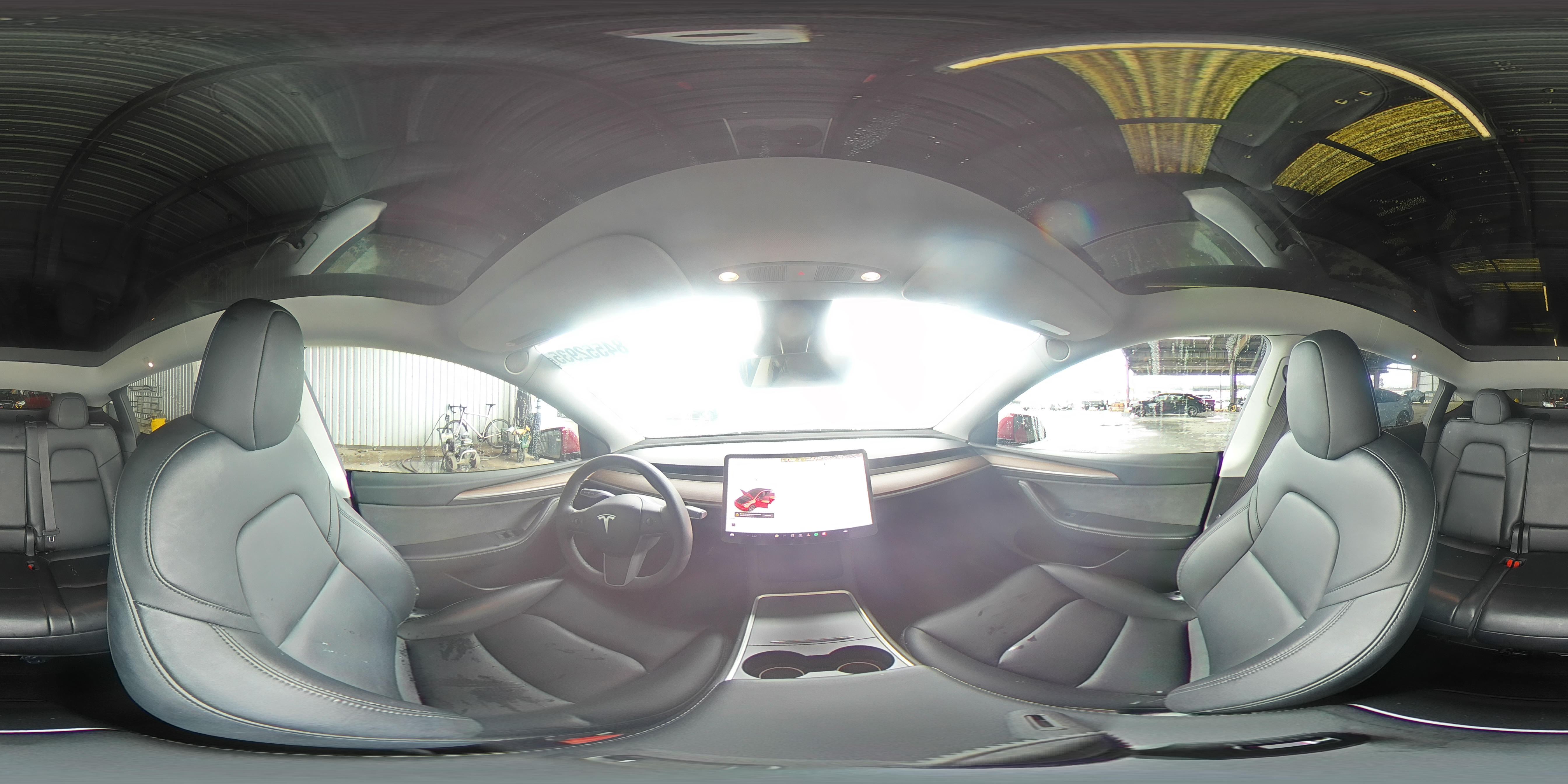 2024 Tesla Model Y VIN: 7SAYGAEE2RF153831 Lot: 84552935