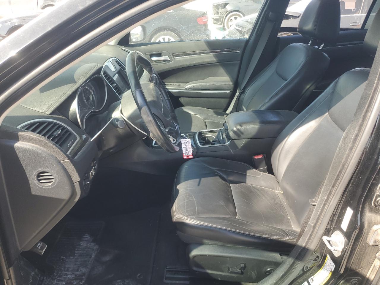 2018 Chrysler 300 Touring VIN: 2C3CCAAG2JH130238 Lot: 86404895