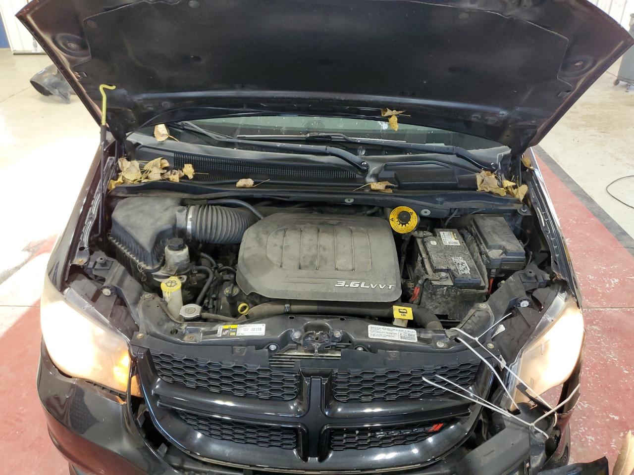 2014 Dodge Grand Caravan R/T VIN: 2C4RDGEG1ER451638 Lot: 90418225