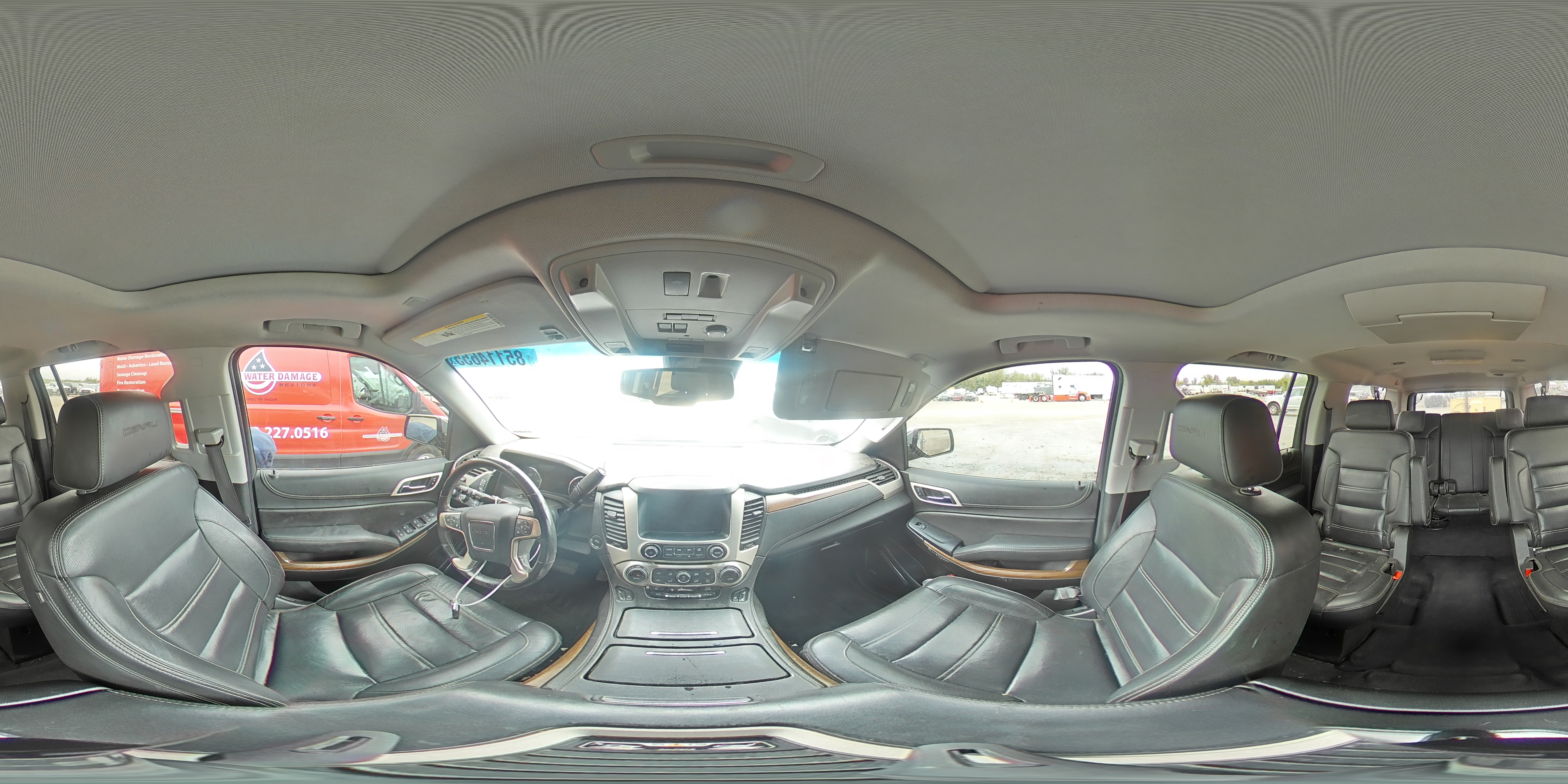 2019 GMC Yukon Xl Denali VIN: 1GKS2HKJ3KR197370 Lot: 85114655