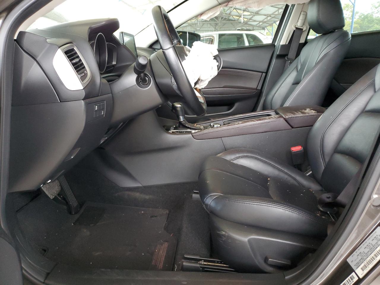 2017 Mazda 3 Touring VIN: JM1BN1L3XH1123946 Lot: 82250335