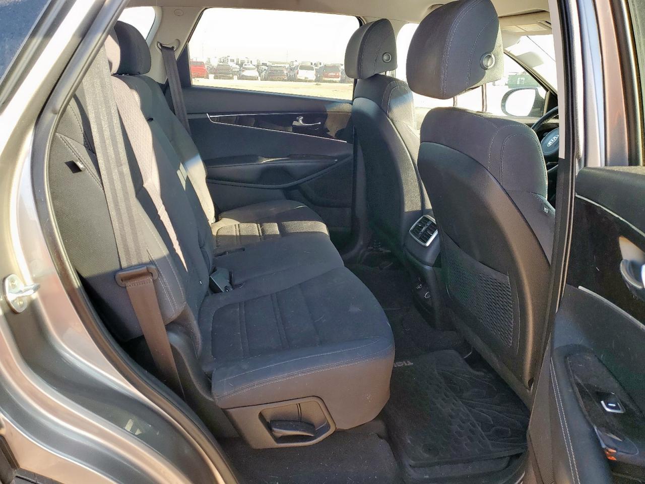 2017 Kia Sorento Lx VIN: 5XYPG4A3XHG247588 Lot: 82357395