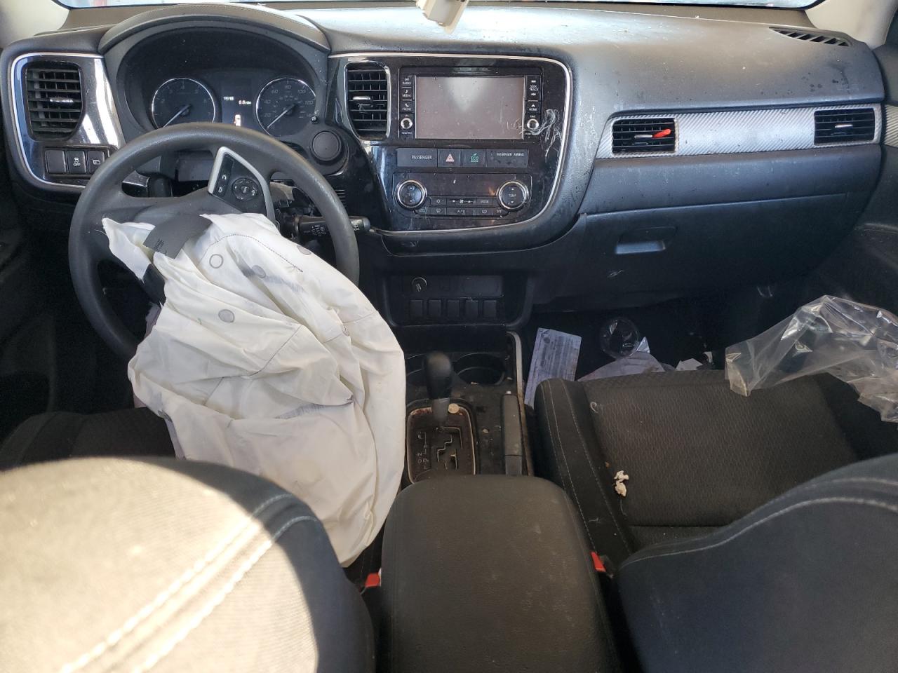 2018 Mitsubishi Outlander Es VIN: JA4AD2A3XJZ009972 Lot: 84988085