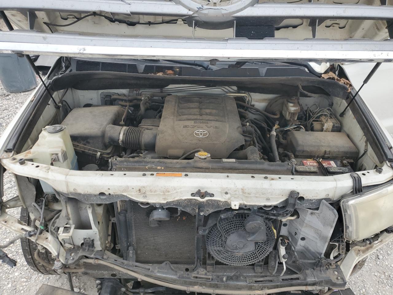 2011 Toyota Sequoia Platinum VIN: 5TDDW5G10BS053664 Lot: 85390235